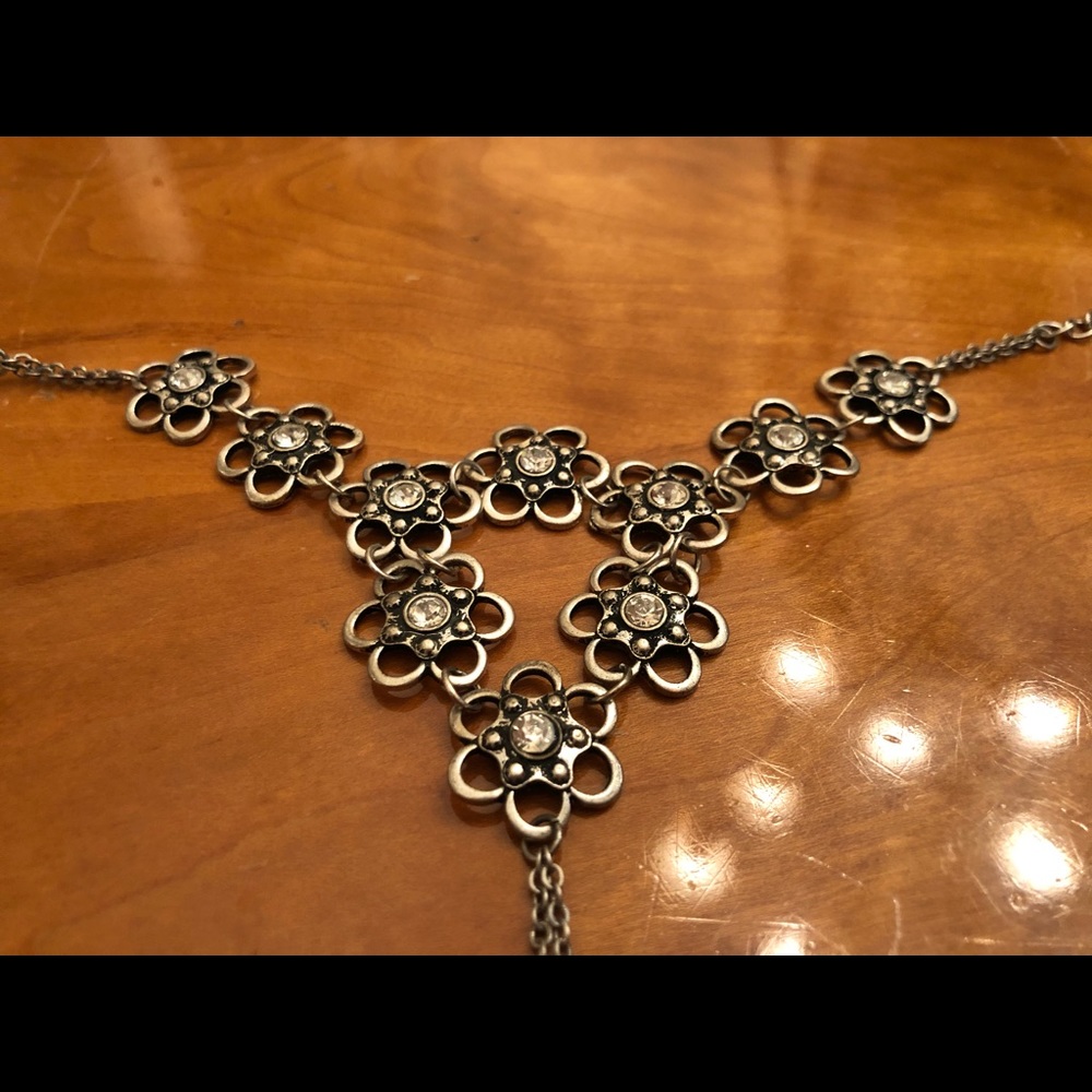 Silver Flower Hand Chain - Picture 5 of 5